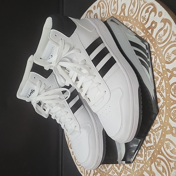 Adidas| Hoops 2.0 Mens Mid Basketball Sneakers Size 10 - Picture 2 of 10